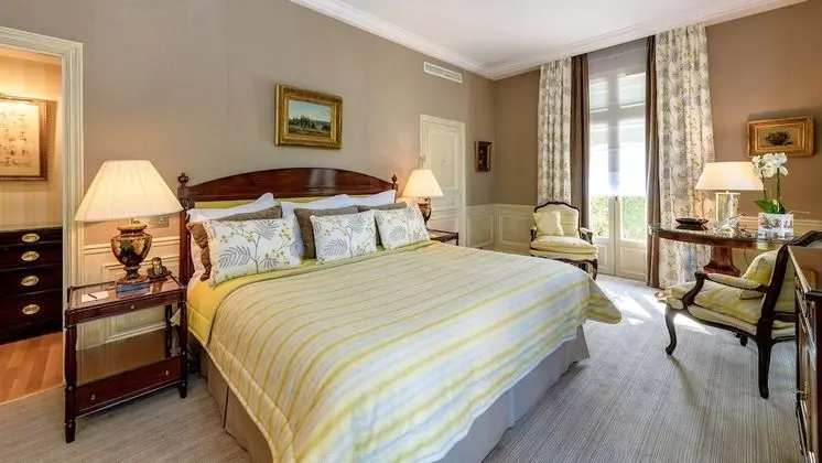 Tek Büyük Yataklı Oda (Superior Cottage)