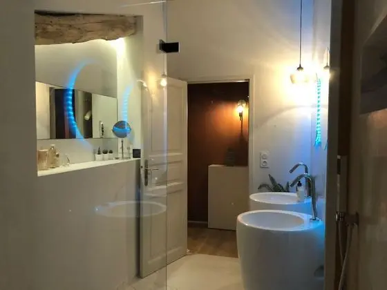 Süit (Cyprès et Acacias)