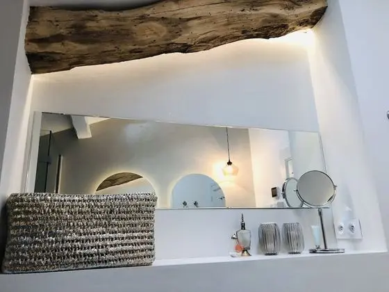 Süit (Cyprès et Acacias)