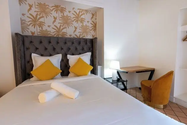 Tek Büyük Yataklı Oda