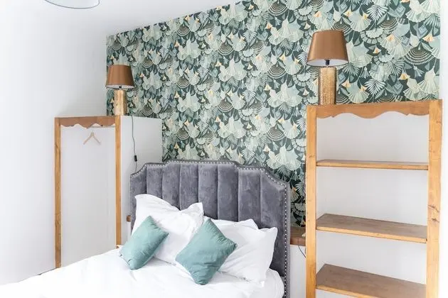 Tek Büyük Yataklı Oda