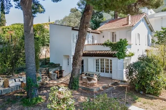 Deluxe Ev, Banyolu/Duşlu (Maison des Pins)