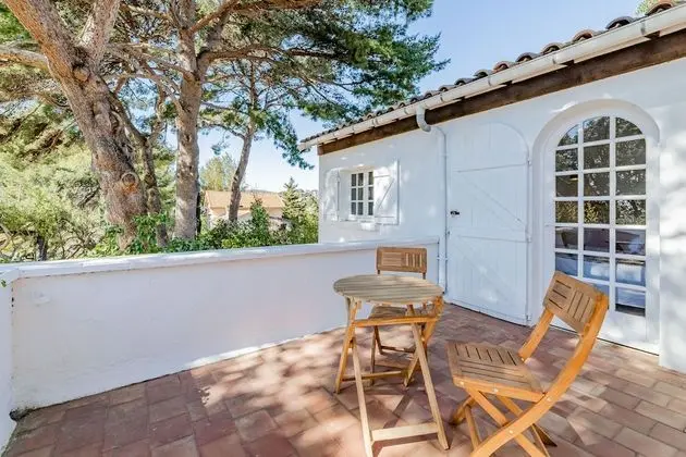 Deluxe Ev, Banyolu/Duşlu (Maison des Pins)