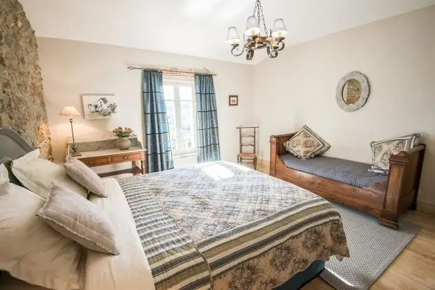 Tek Büyük Yataklı Oda, 1 Yatak Odası, Banyolu/Duşlu, Bahçe Manzaralı (Belibaste)