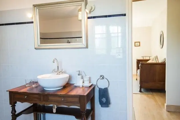 Tek Büyük Yataklı Oda, 1 Yatak Odası, Banyolu/Duşlu, Bahçe Manzaralı (Belibaste)