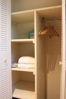 Traditional Tek Büyük Yataklı Oda