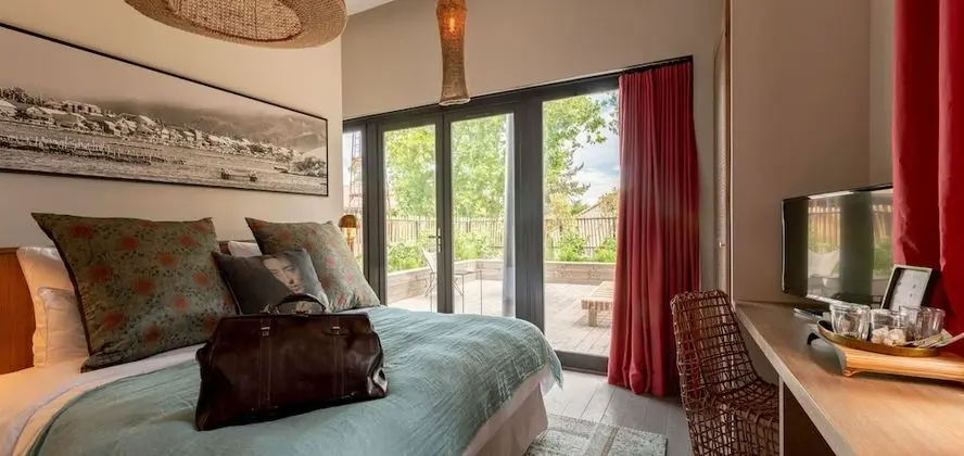 Design Tek Büyük Yataklı Oda, Park Manzaralı