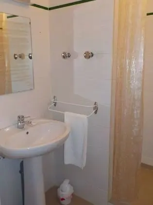 Economy Ortak Ranzalı Oda, 1 Yatak Odası