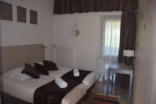 Tek Büyük veya İki Ayrı Yataklı Oda