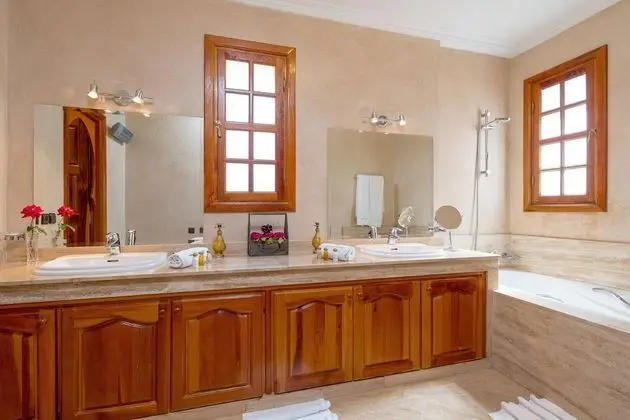 Villa, 7 Bedrooms, heated pool (Villa de Prestige + Bungalow)