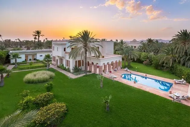 Villa, Birden Çok Yatak Odası (Villa de Maître + Bungalow)