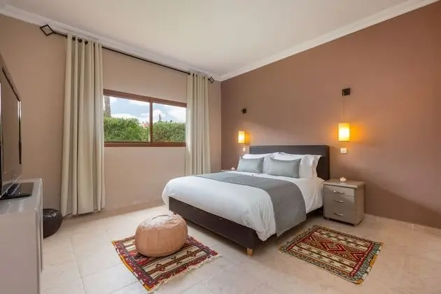 Villa, Birden Çok Yatak Odası (Villa de Maître + Bungalow)
