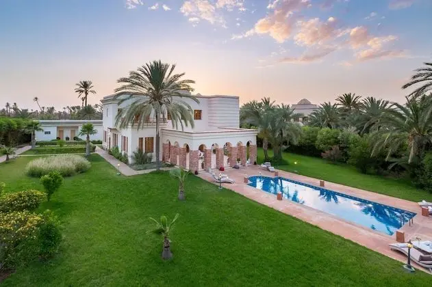 Villa, Birden Çok Yatak Odası (Villa de Maître + Bungalow)
