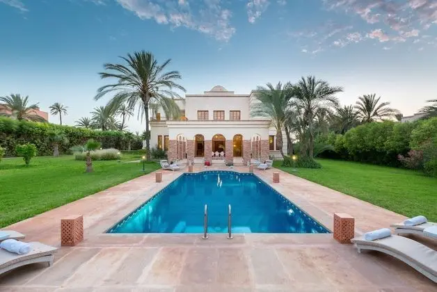 Villa, Birden Çok Yatak Odası (Villa de Maître + Bungalow)