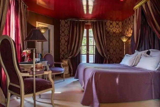 Comfort Tek Büyük veya İki Ayrı Yataklı Oda