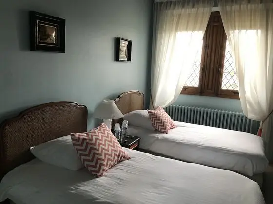 Comfort Tek Büyük Yataklı Oda