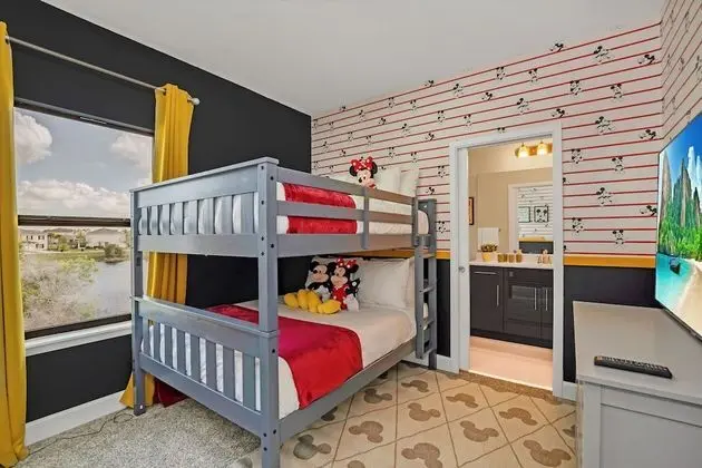 Villa Domani 5 bd Home with Pool (2018)