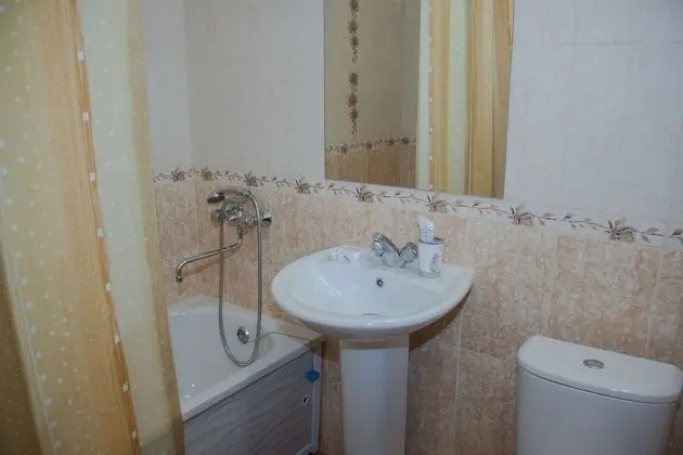 Standard Tek Büyük Yataklı Oda