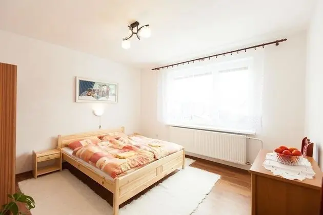 Tek Büyük Yataklı Oda, Ortak Banyo, Dağ Manzaralı