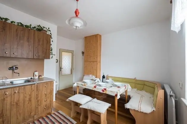 Tek Büyük Yataklı Oda, Ortak Banyo, Dağ Manzaralı