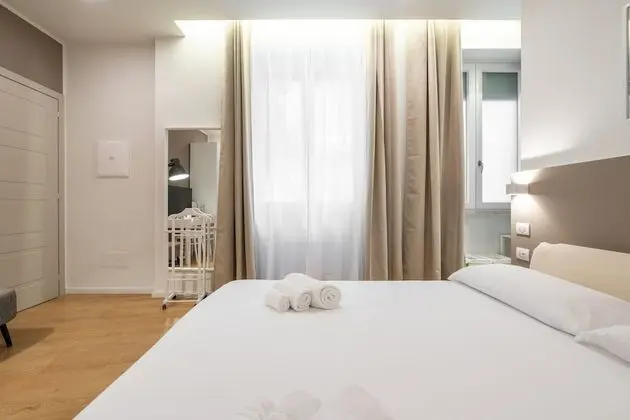 Premium Tek Büyük Yataklı Oda, Banyolu/Duşlu, Avlu Manzaralı