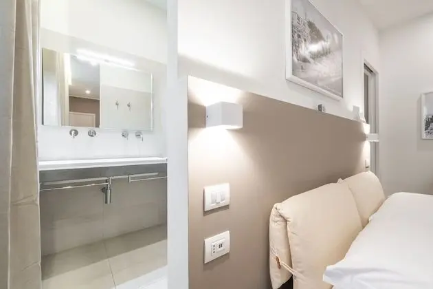 Premium Tek Büyük Yataklı Oda, Banyolu/Duşlu, Avlu Manzaralı