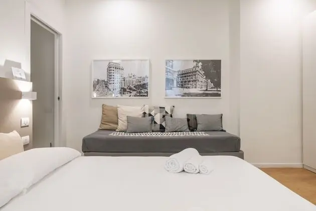 Premium Tek Büyük Yataklı Oda, Banyolu/Duşlu, Avlu Manzaralı