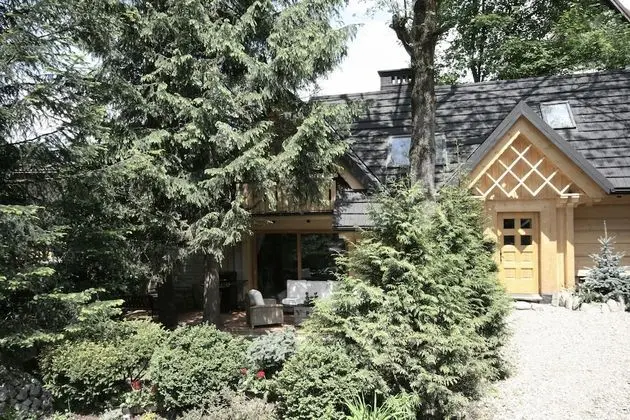 Design Dağ Evi, Veranda