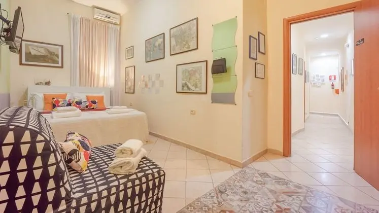 Basic Tek Büyük Yataklı Oda