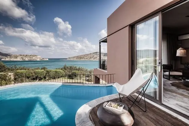 Premium 1 Bdr Suite, SV with Private Pool