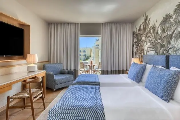 Tropical Retreat Double