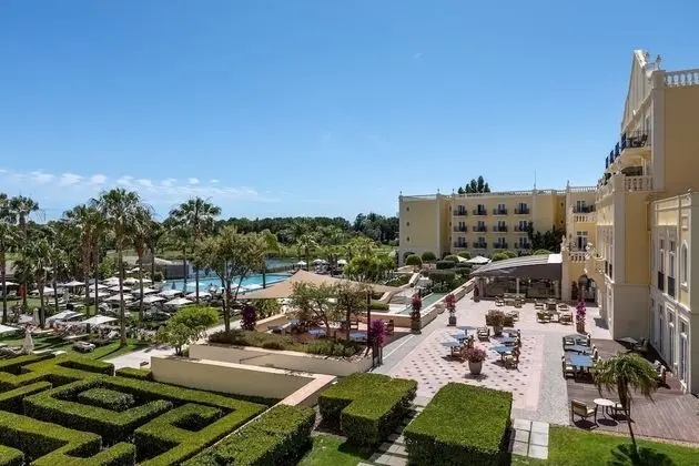 Tropical Retreat Double