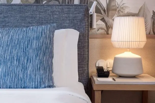 Tropical Retreat Twin