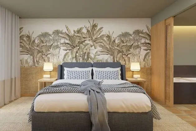 Tropical Retreat Twin