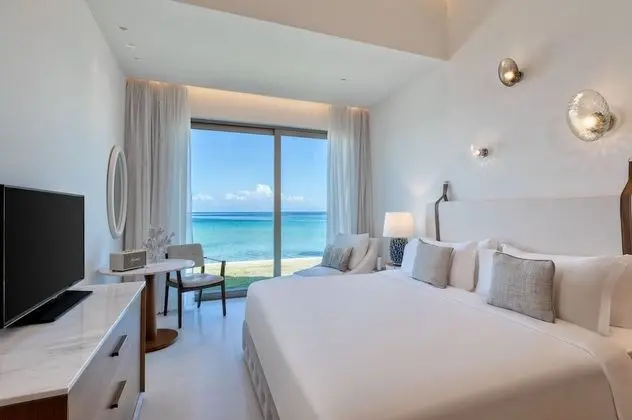Pavilion Retreat Waterfront (ONBE)