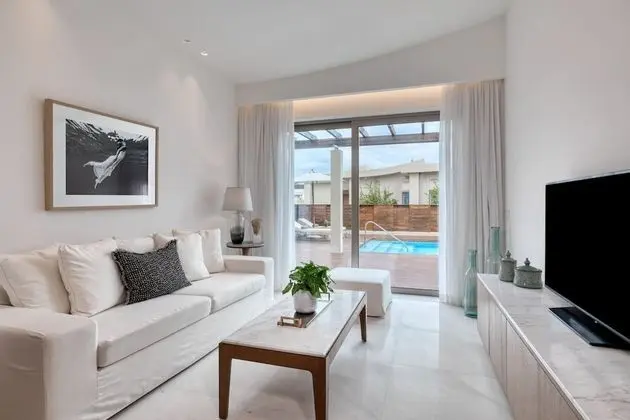 Pavilion Suite Sea View with Jacuzzi and Private Pool (ONBR)