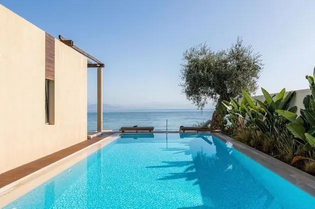 Pavilion Suite Sea View with Jacuzzi and Private Pool (ONBR)