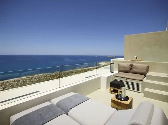 Superior Suite Private Chill Out Pool & Sunset Sea View