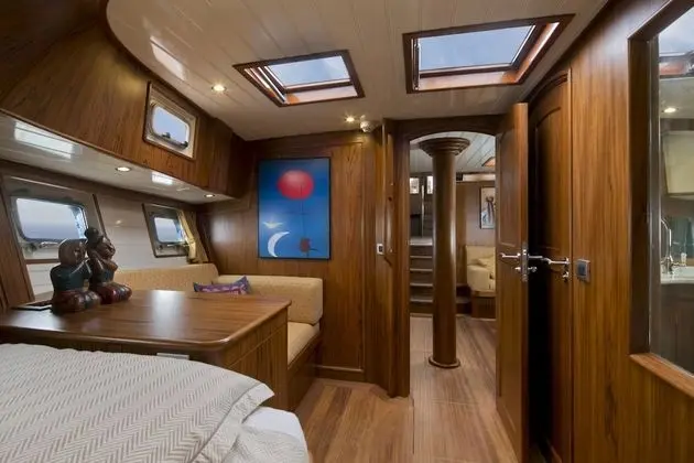 Yacht Cabin Twin