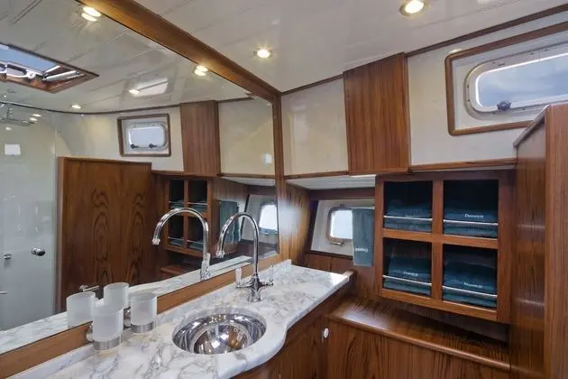 Yacht Cabin Twin
