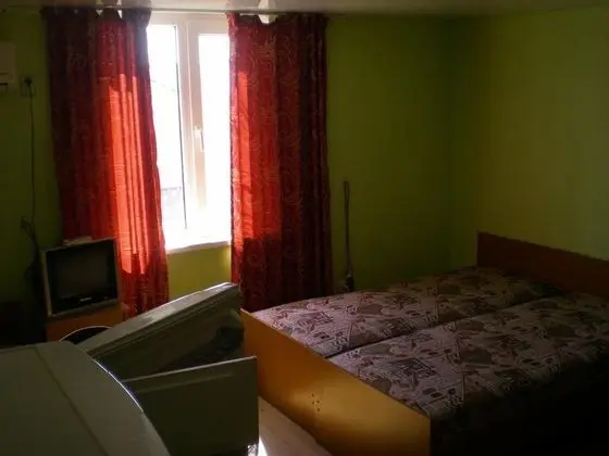 Deluxe Üç Kişilik Oda, Birden Çok Yatak, Avlu Manzaralı