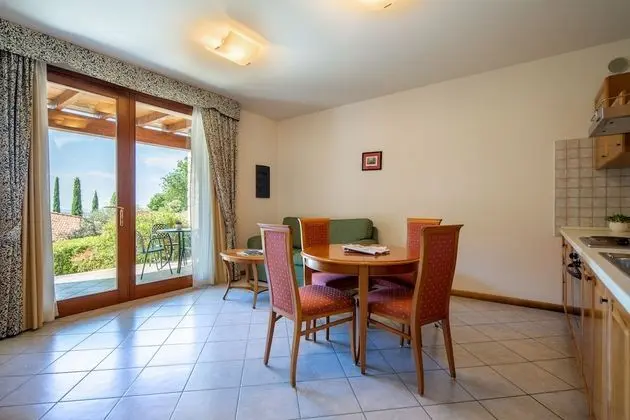 Classic Apart Daire, Bahçe Manzaralı