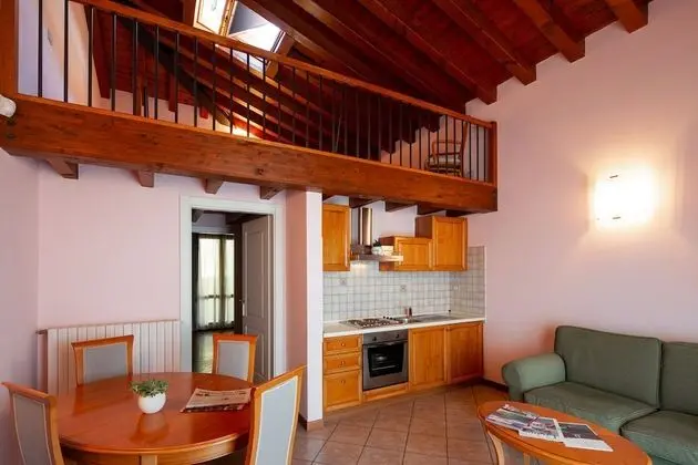 Classic Çatı Katı (Loft), Bahçe Manzaralı
