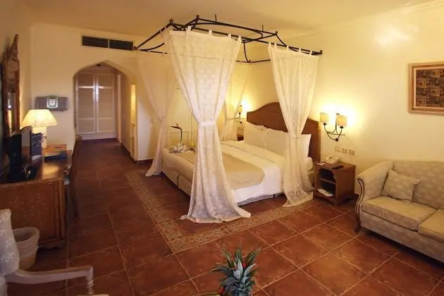 Prestige Deluxe Queen or Twin Room - Pool View