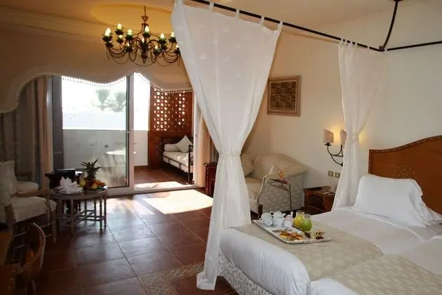 Prestige Deluxe Queen or Twin Room - Pool View