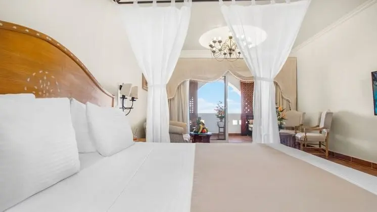 Prestige Deluxe Queen or Twin Room - Sea View