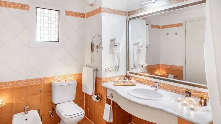 Prestige Deluxe Queen or Twin Room - Sea View