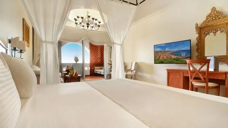 Prestige Deluxe Queen or Twin Room - Sea View