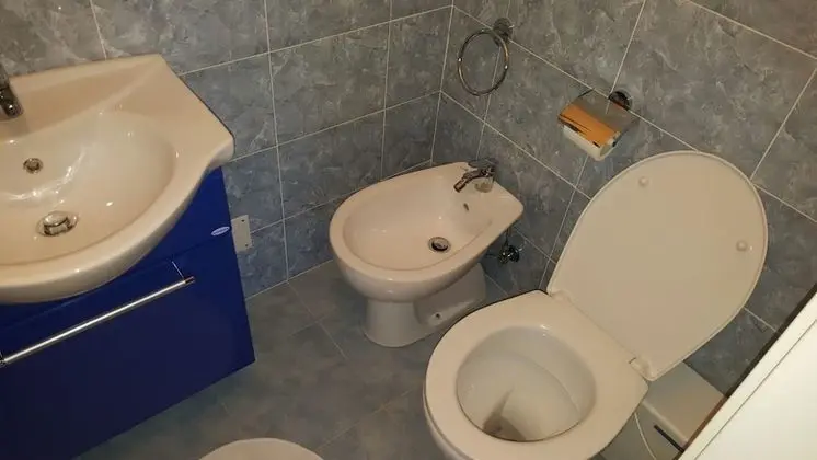 Deluxe Dört Kişilik Oda, Banyolu/Duşlu