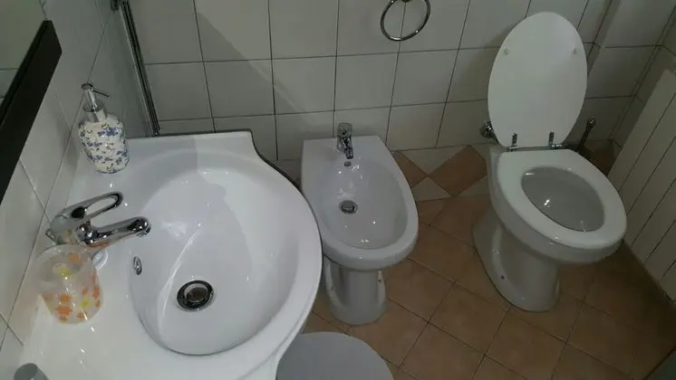 Deluxe Dört Kişilik Oda, Banyolu/Duşlu